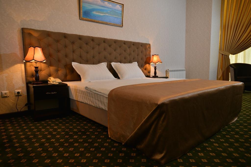 Gloria Hotel Tasken Kültér fotó