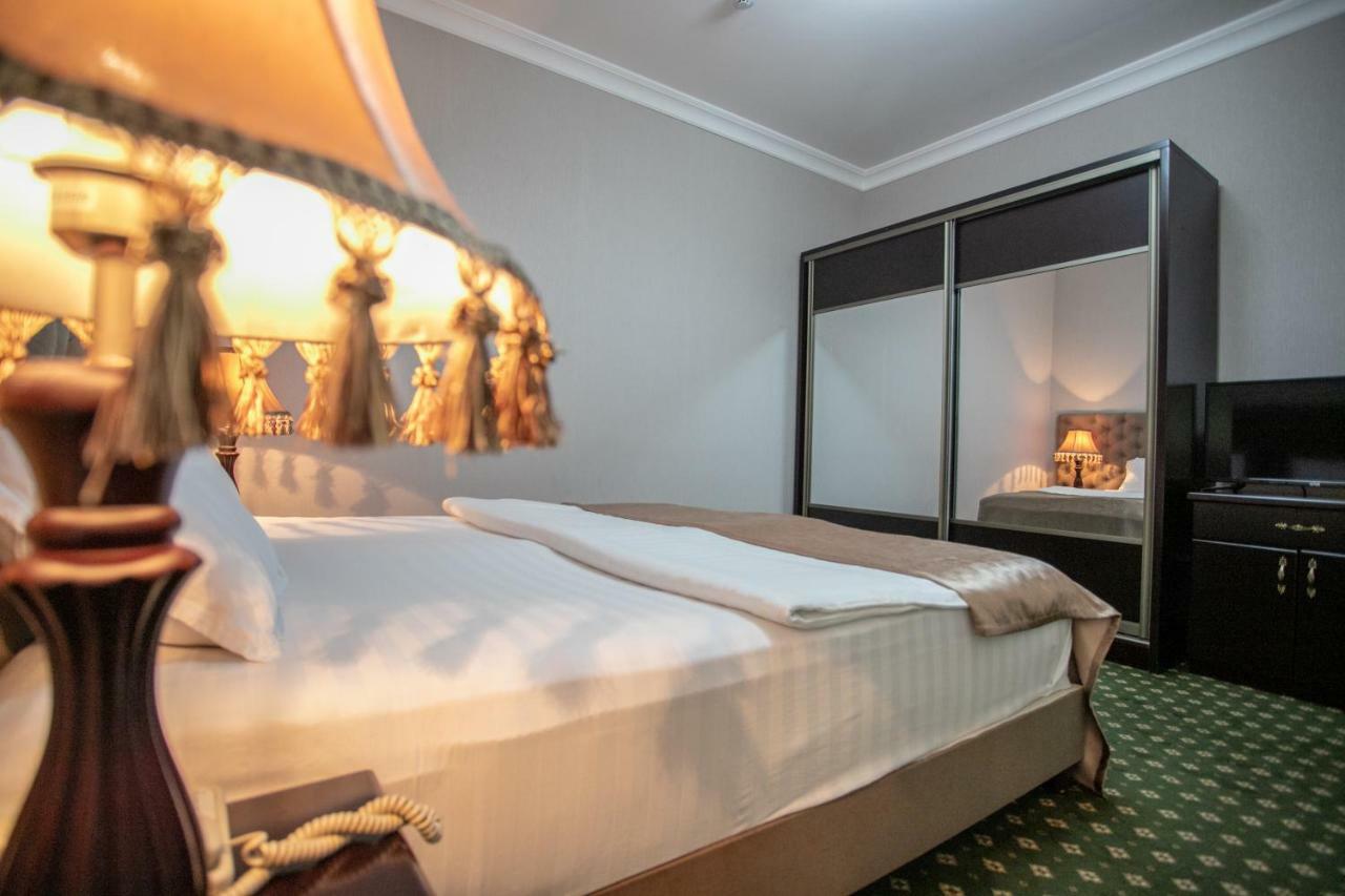 Gloria Hotel Tasken Kültér fotó