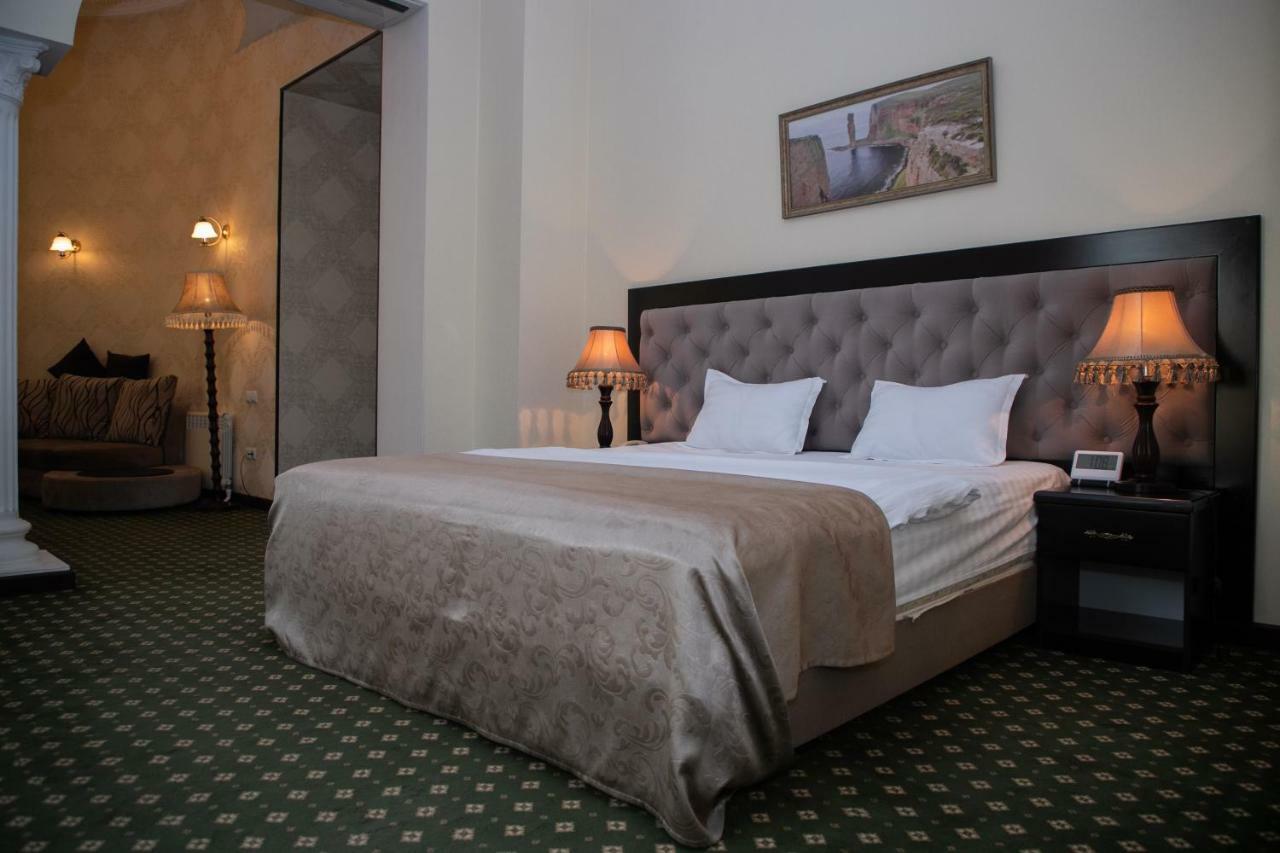 Gloria Hotel Tasken Kültér fotó