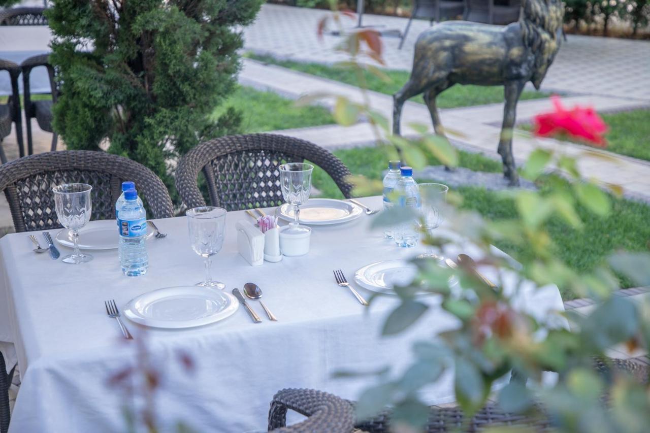 Gloria Hotel Tasken Kültér fotó